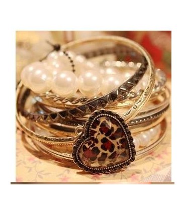 Peach Heart Leopard Bracelet (4050002)